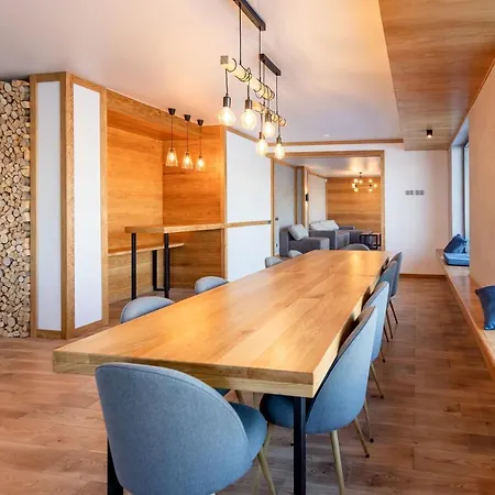 Tophill House شاليه باليانيتسيا