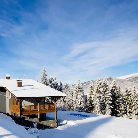 Tophill House Chalet
