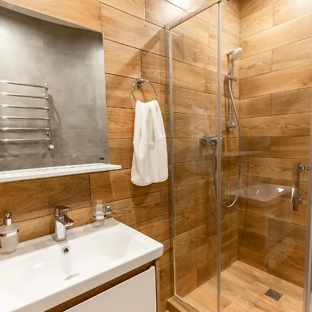 Tophill House Poljanicja